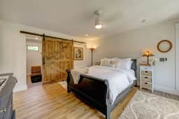 Pearl of Sheridan — Luxe 3BR Downtown Retreat, Sheridan WY - Image 2