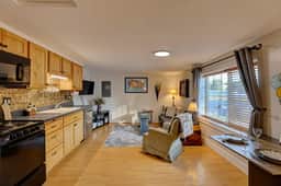 Wyoming Suite — Central 2BR, Sheridan WY - Image 2