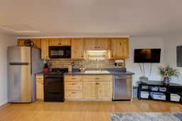 Wyoming Suite — Central 2BR, Sheridan WY - Image 5