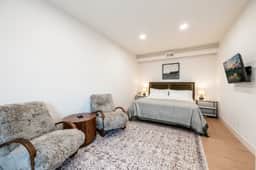 Onyx — Executive Loft on Main St, Sheridan WY - Image 3