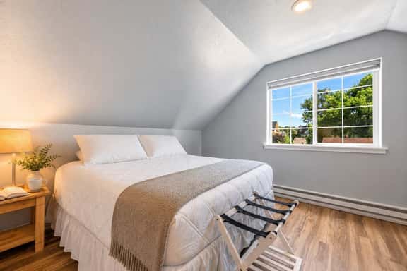 Carriage Loft — Quiet Retreat, Sheridan WY - Image 1