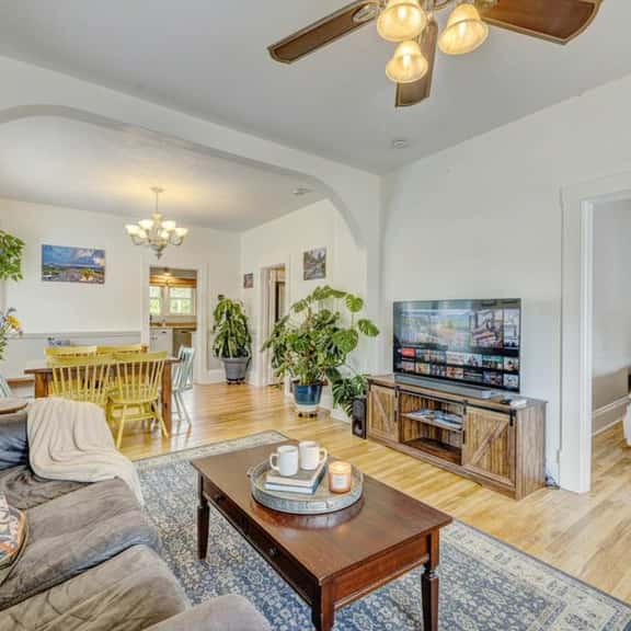 Frackleton House — Pet-Friendly 1910 Craftsman, Fenced Yard, Sheridan WY - Image 1