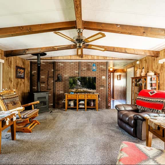 Cow Camp — Rural Escape, 3BR, Sheridan WY - Image 1