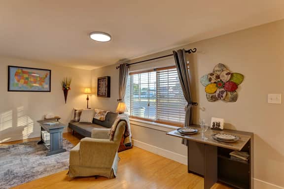 Wyoming Suite — Central 2BR, Sheridan WY - Image 3