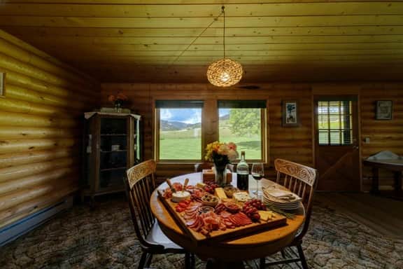 Hideaway Cabin — Mountain Views, Fire Pit, Buffalo WY - Image 3