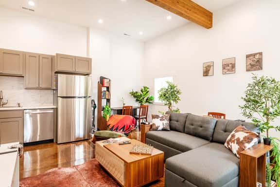 Vaulted Den — Chic 1BR with Fireplace, Sheridan WY - Image 3