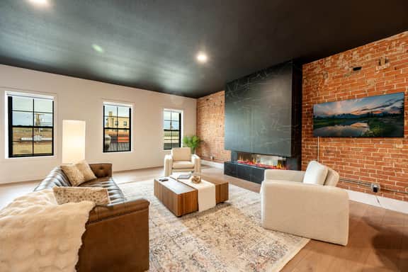 Onyx — Executive Loft on Main St, Sheridan WY - Image 2