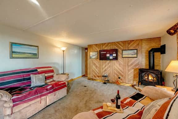 Gone Fishin' — Private Hot Tub, Pet-Friendly Cabin, Story WY - Image 5